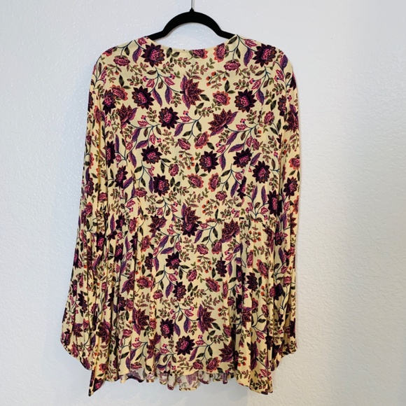 Torrid Floral Tunic Top 3X Tassels V- Neck Cream Purple Boho Cottage Core Fairy - Picture 10 of 14